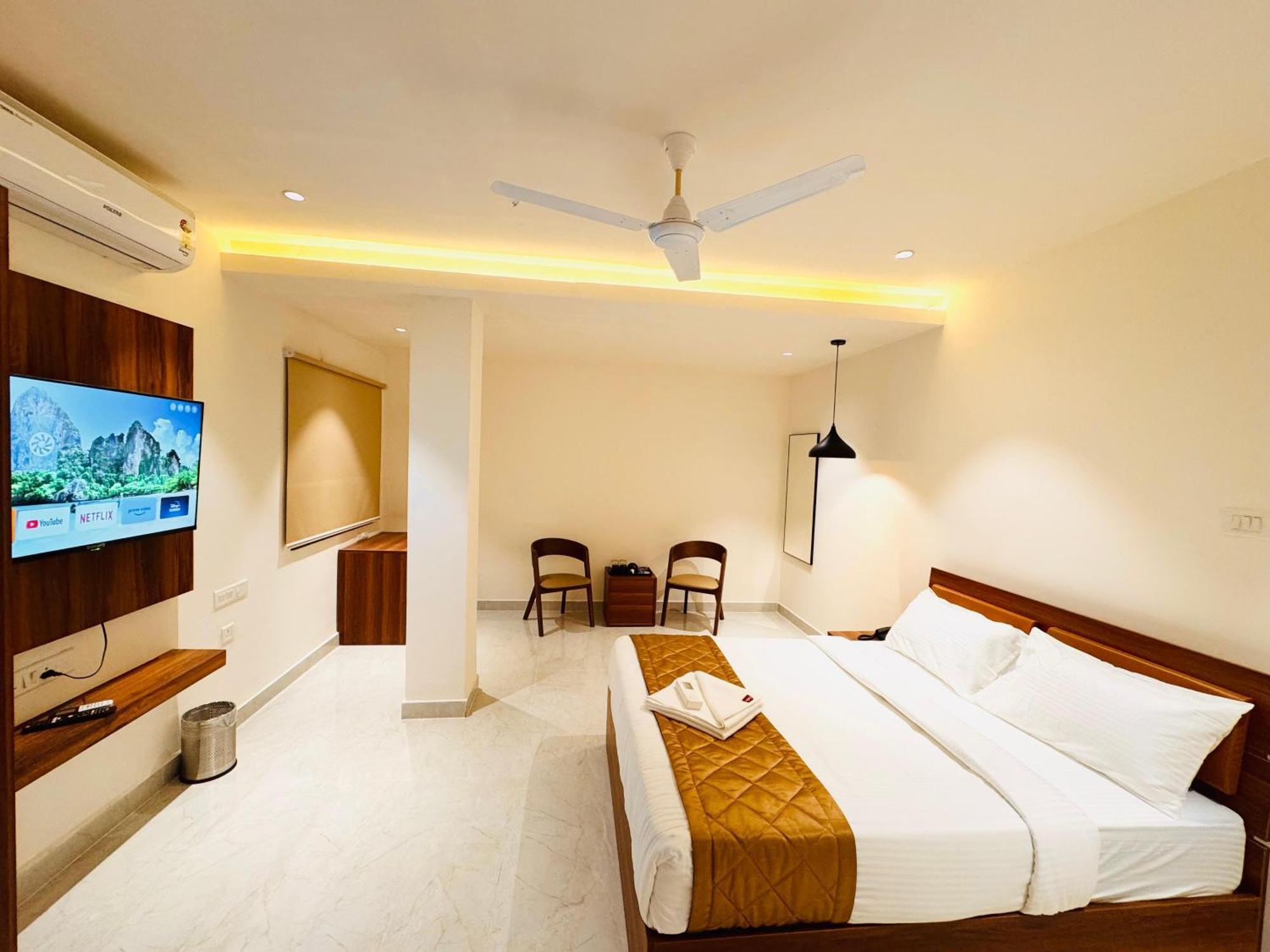 Hotel Star Avenue - Indiranagar Bangalore Exterior photo